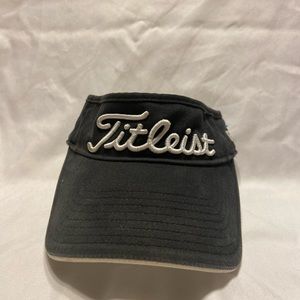 Titleist Pro V1 Golf Style Visor Hat